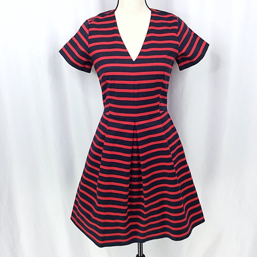 Gap Fit & Flare Dress Womens Size 2 Red Navy Blue Striped Short‎ Sleeve V-Neck
